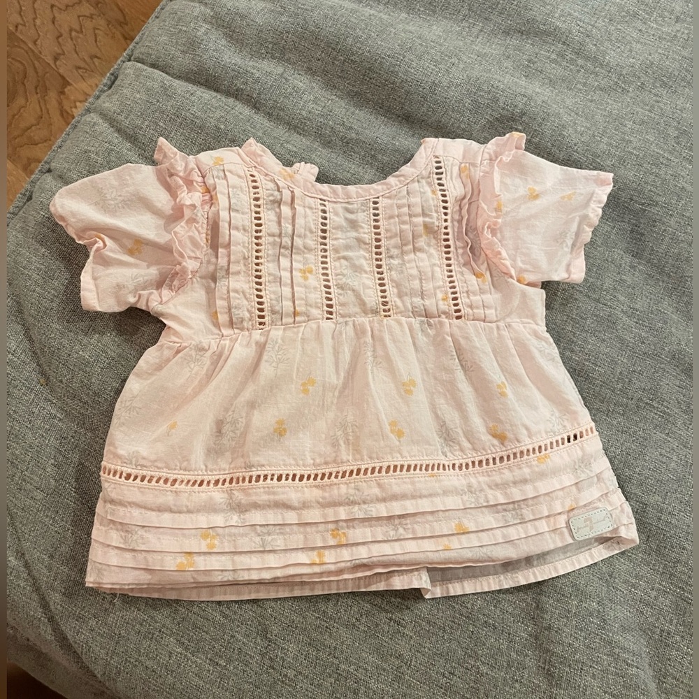 Baby girl top 7 for all Mankind, size 18m worn once